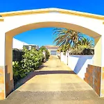 Tiny House Madora - Sea View - Amazing Garden - Quiet Location - Bodegas & Hiking Trails Nearby Apartamento *