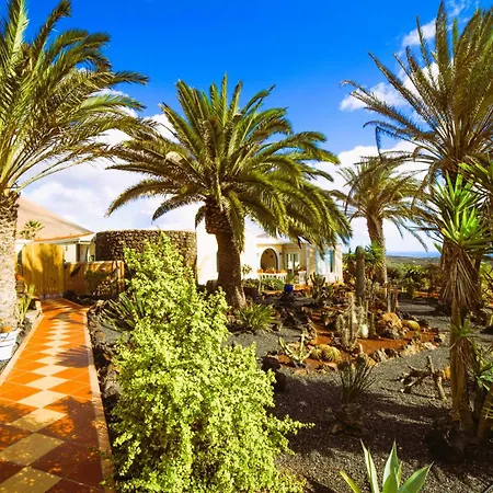 Tiny House Madora - Sea View - Amazing Garden - Quiet Location - Bodegas & Hiking Trails Nearby Apartamento