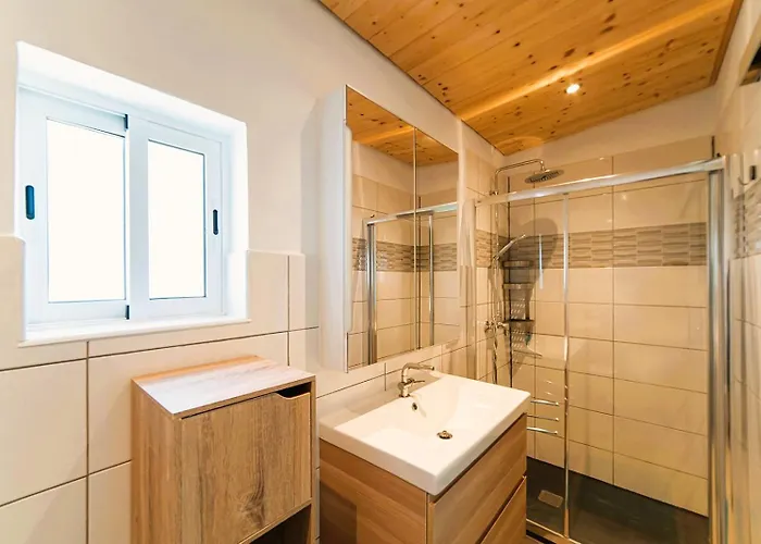 Tiny House Madora - Sea View - Amazing Garden - Quiet Location - Bodegas & Hiking Trails Nearby アパート