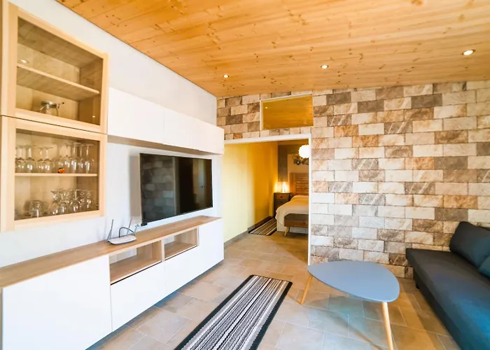 Tiny House Madora - Sea View - Amazing Garden - Quiet Location - Bodegas & Hiking Trails Nearby * La Asomada