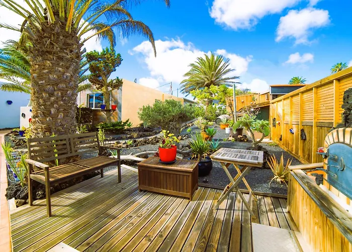 Tiny House Madora - Sea View - Amazing Garden - Quiet Location - Bodegas & Hiking Trails Nearby アパート La Asomada