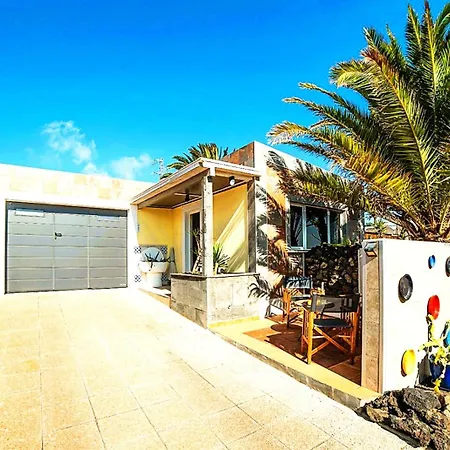 Tiny House Madora - Sea View - Amazing Garden - Quiet Location - Bodegas & Hiking Trails Nearby Apartment La Asomada (Lanzarote)