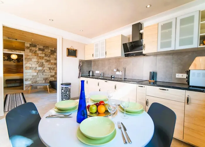 Apartment Tiny House Madora - Sea View - Amazing Garden - Quiet Location - Bodegas & Hiking Trails Nearby La Asomada (Lanzarote)