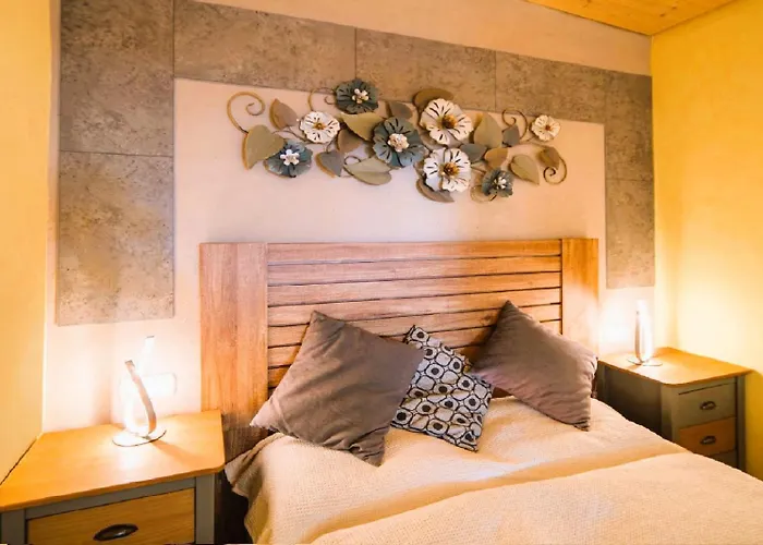 Tiny House Madora - Sea View - Amazing Garden - Quiet Location - Bodegas & Hiking Trails Nearby *