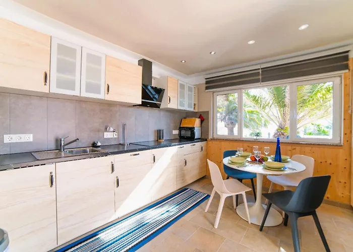 Apartamento Tiny House Madora - Sea View - Amazing Garden - Quiet Location - Bodegas & Hiking Trails Nearby La Asomada (Lanzarote)